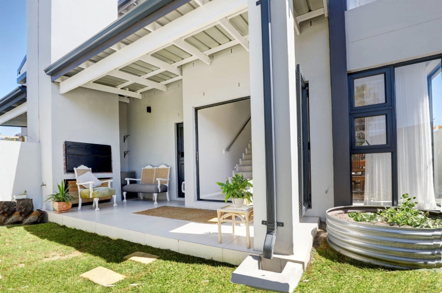 To Let 3 Bedroom Property for Rent in Vierlanden Western Cape